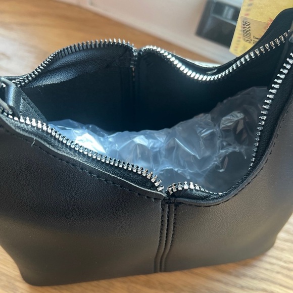 NWT- Aeropostale Black Mini Bag - Picture 6 of 7